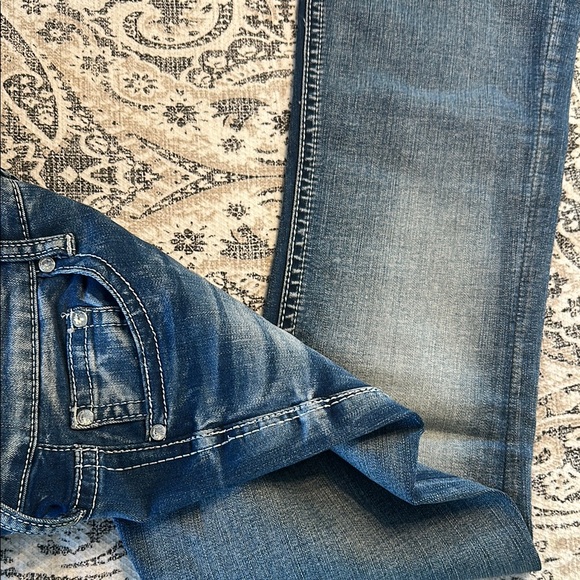 Daytrip Lynx Bootcut Denim Jeans - Picture 6 of 6
